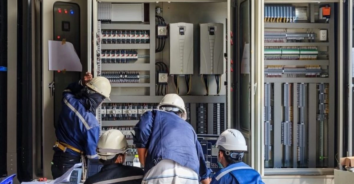 اجزاء تابلو برق PLC چیست؟ آشنایی کامل با تابلو برق پی ال سی