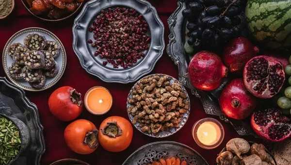 تبریک شب یلدا به عشقم، همسرم و نامزدم (متن و عکس)