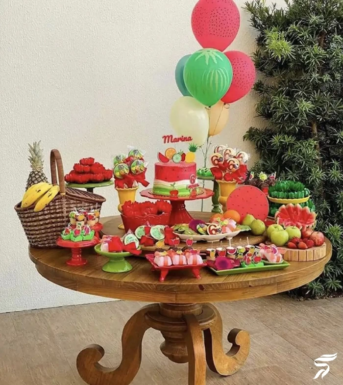 تزیین شب یلدا برای مدرسه +  20 عکس تزیین میز یلدا