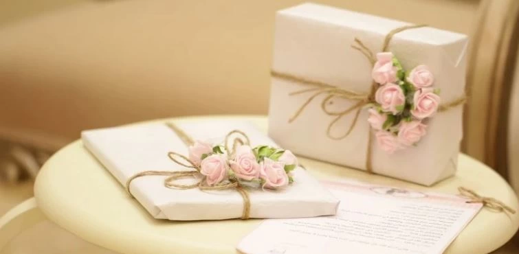 برای مراسم عقد، کادو چی ببریم؟
