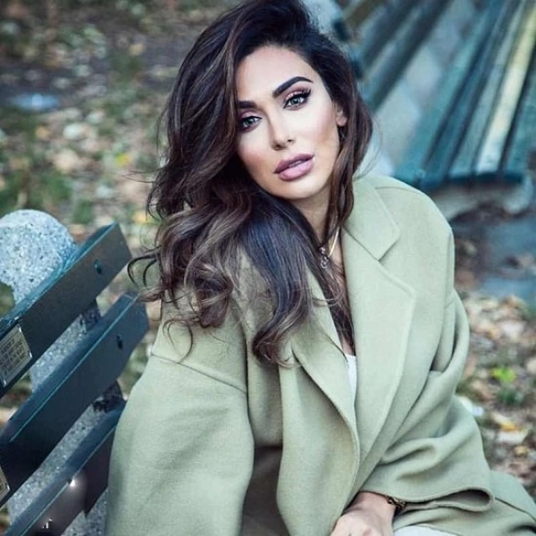 بیوگرافی هدی بیوتی + عکس، ازدواج، همسر و برند هدی بیوتی