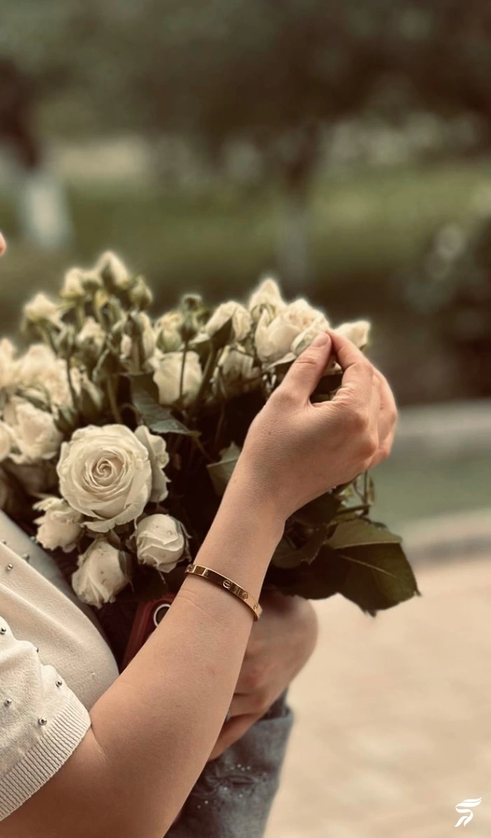 عکس پروفایل زنانه سنگین [30 عکس خاص و زیبا]