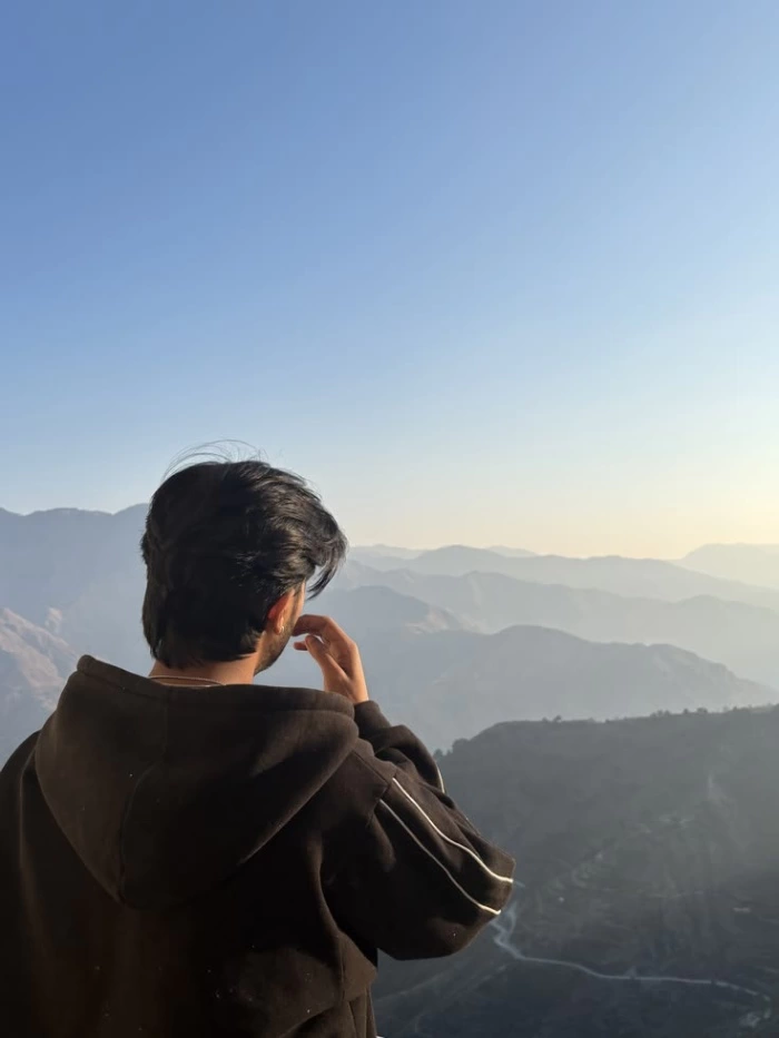 عکس فیک پسرونه واقعی و طبیعی برای پروفایل