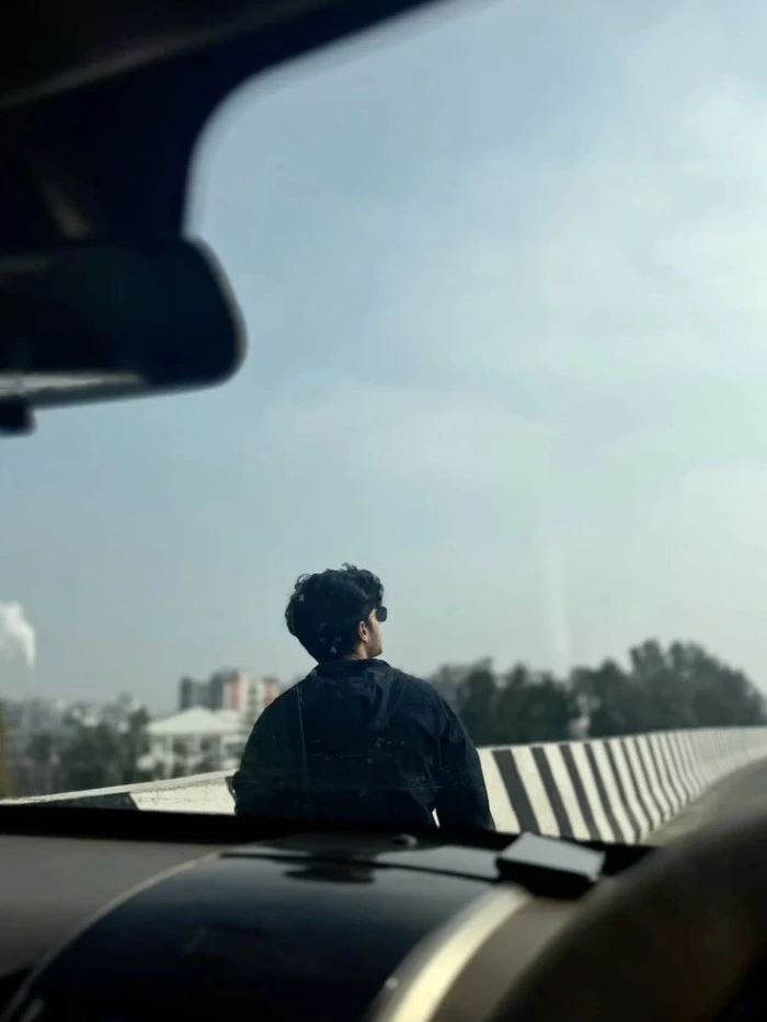 عکس فیک پسرونه واقعی و طبیعی برای پروفایل