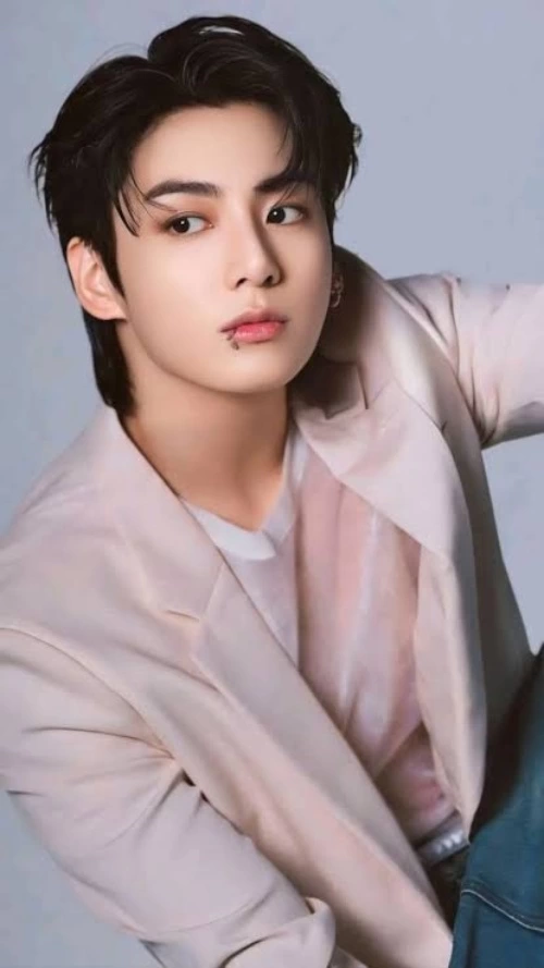 بیوگرافی جونگ کوک خواننده گروه بی تی اس BTS [عکس، سن، قد و ازدواج]
